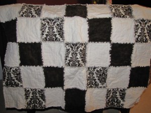 Brown & white rag quilt (gift)